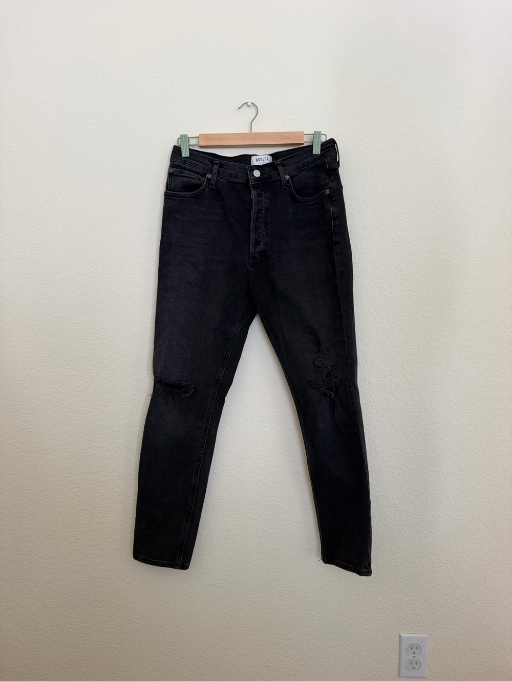 Agolde Black Skinny Jeans with Knee Distressing